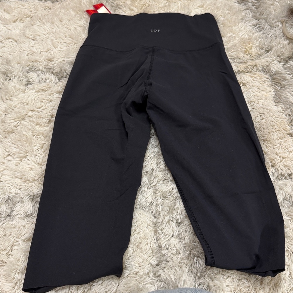 Left On Friday Black Cropped High-Waist Capris - Picture 3 of 3